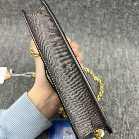 100% Authentic Prada Envelope Wallet on Chain Saffiano Leather - Picture 6 of 15